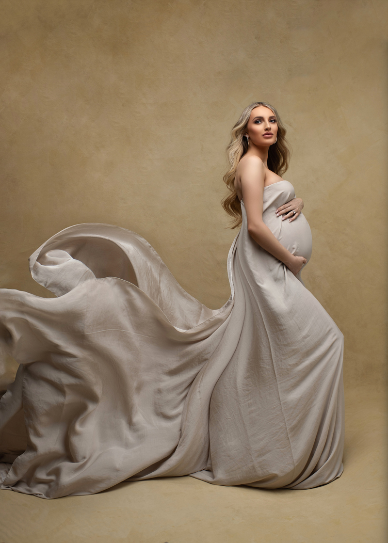 Modern Maternity photography in St.Petersburg, FL | oohlalaartphotography