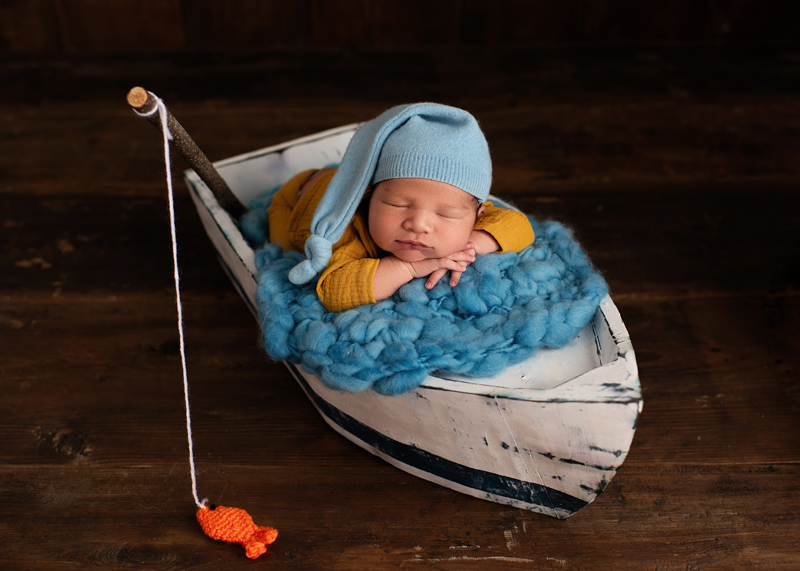 Boat theme newborn photography in St.Petersburg, FL | oohlalaartphotohgraphy
